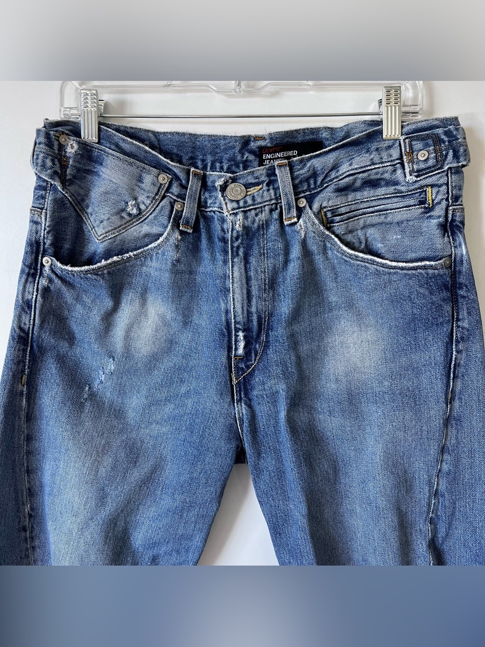 (๑ ⁍̥̥̥᷅ ᴈ⁍̥̥̥᷅) Y (⁌̥̥̥᷄ε ⁌̥̥̥᷄ ๑)

Vintage Levis Engineered Jeans